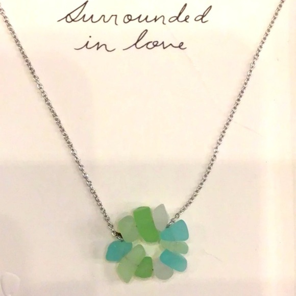 CIRCLE OF FRIENDSHIP NECKLACE - Picture 1 of 2